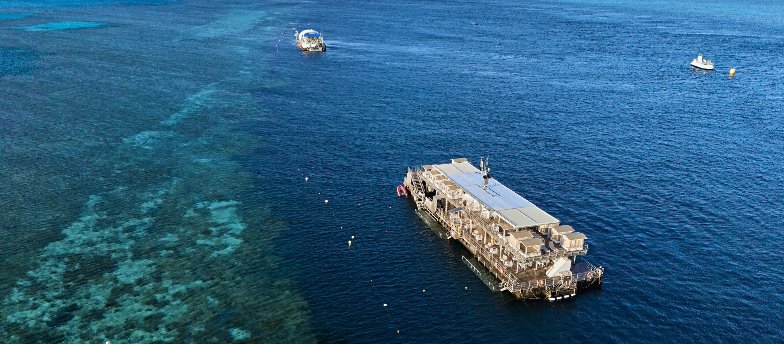 Reefworld pontoon - aerial shot